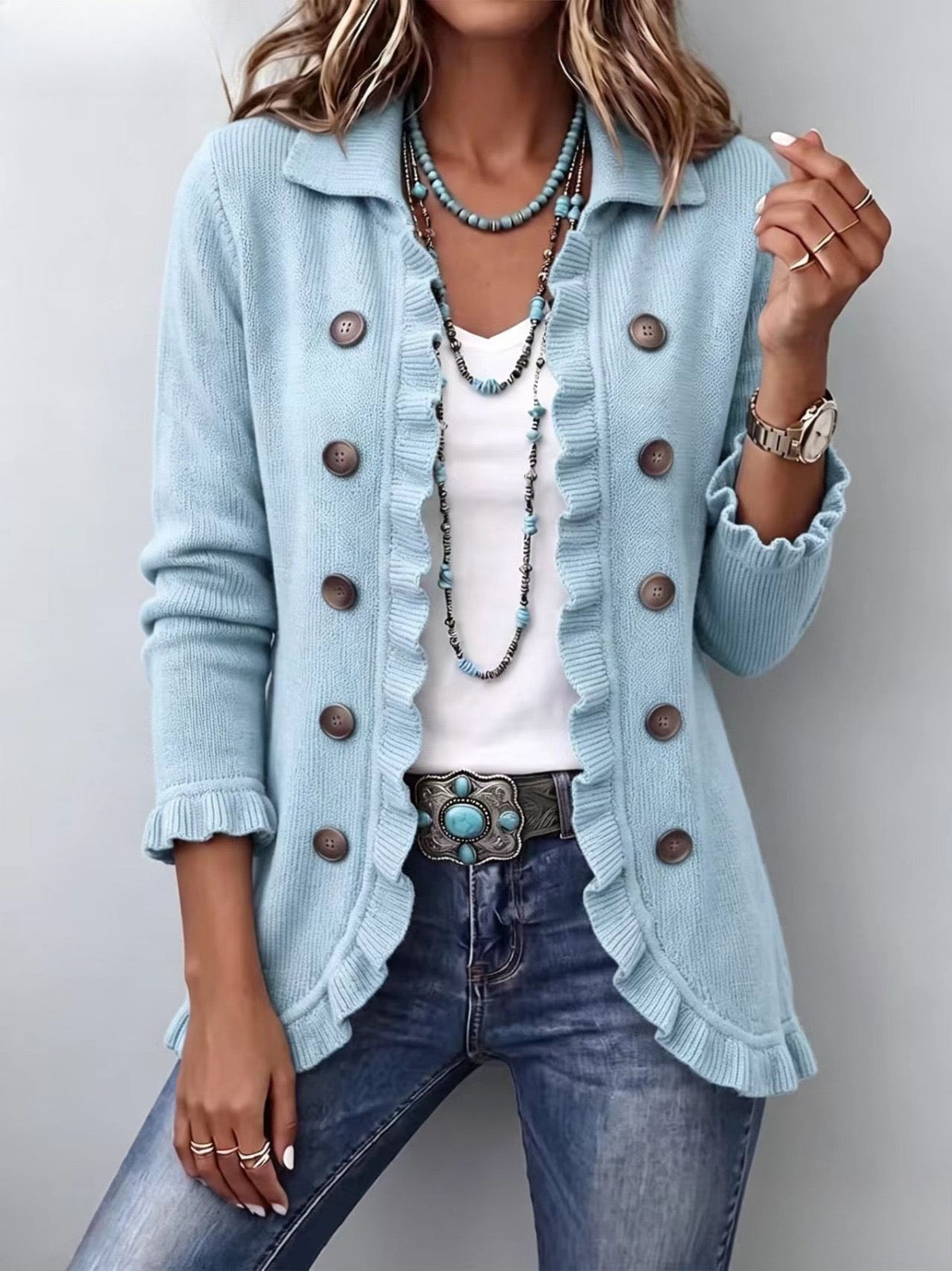 Perla | Chaqueta de canalé azul polvo con volantes