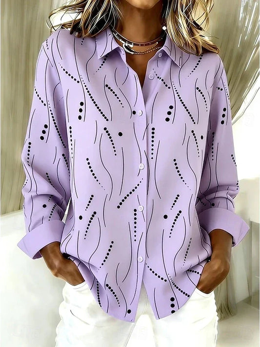 Blusa informal con estampado abstracto y botones