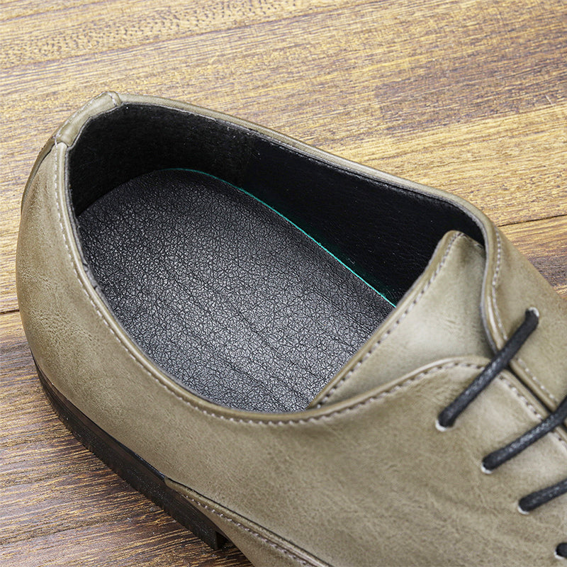 Zapatos de piel de hombre de estilo ejecutivo con puntera puntiaguda
